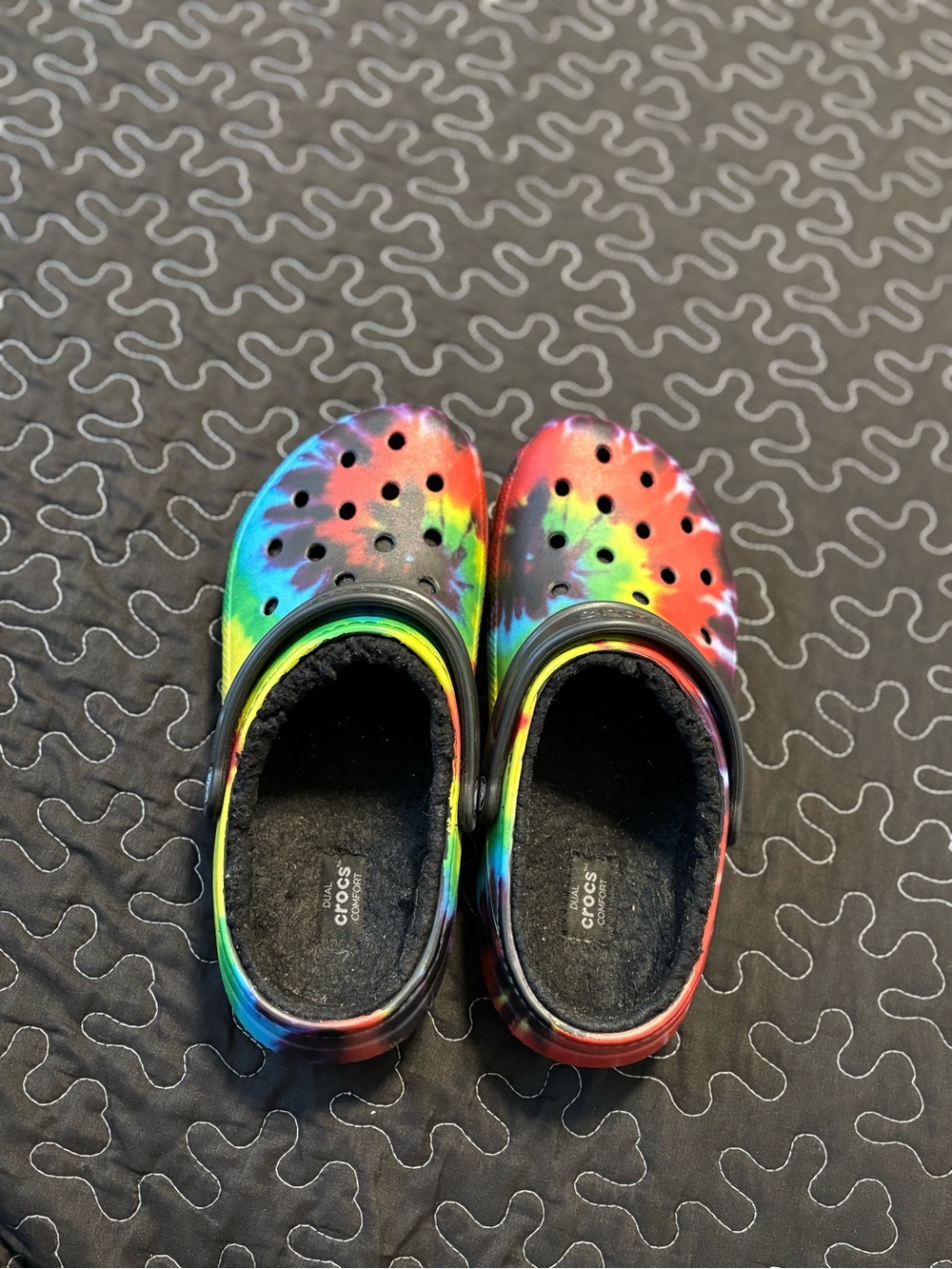 CrocsClassic Fleece Lined Tie-Dye
Clog Multicolor/ Black
Slip-On Comfort W8 / M6